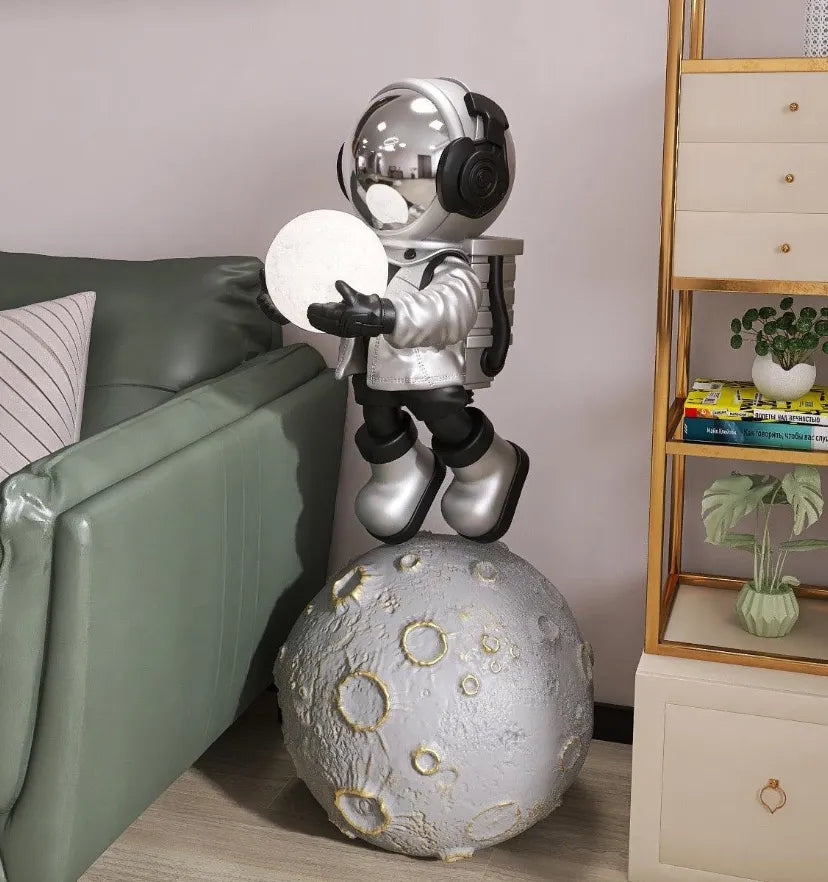 Diver Astronaut Floor Lamp - Auraolight