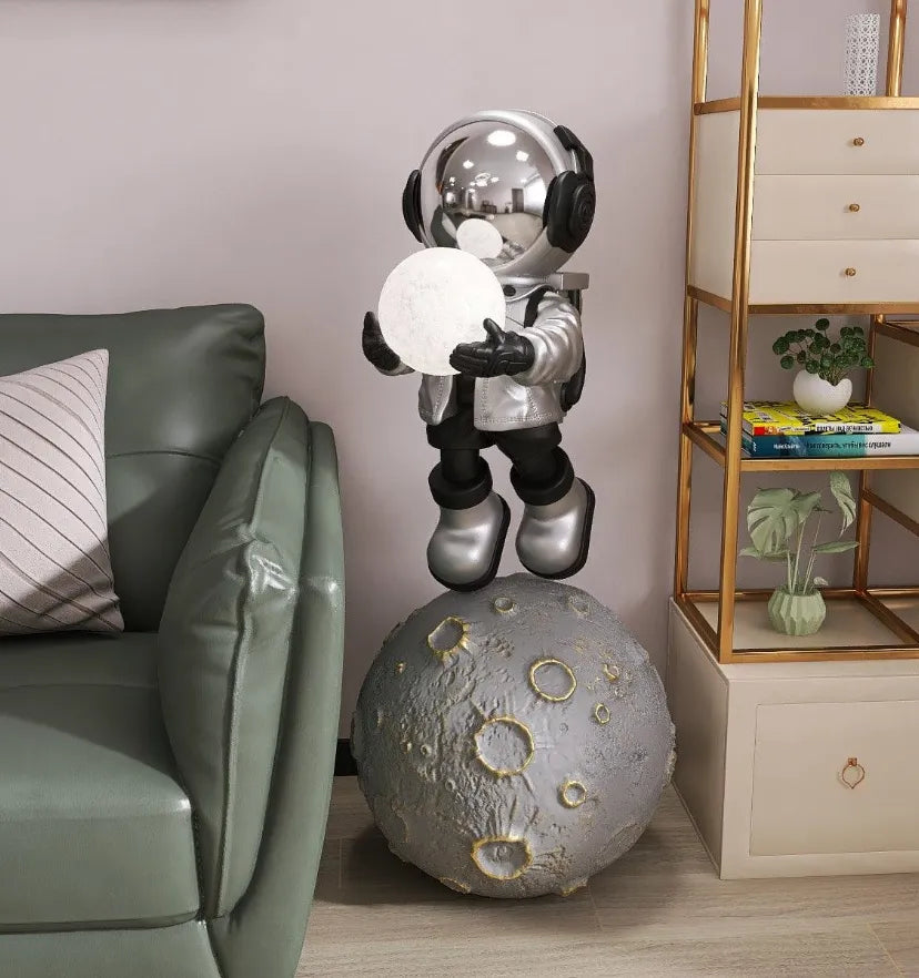 Diver Astronaut Floor Lamp - Auraolight