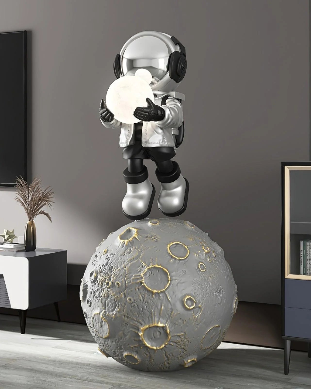 Diver Astronaut Floor Lamp - Auraolight