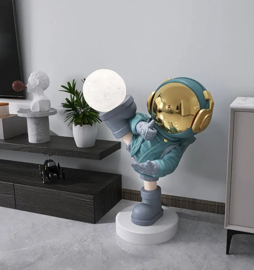 Effort Astronaut Floor Lamp - Auraolight