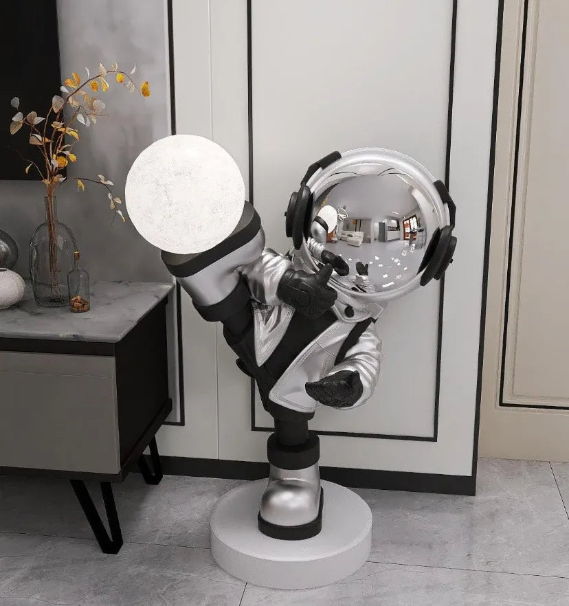 Effort Astronaut Floor Lamp - Auraolight