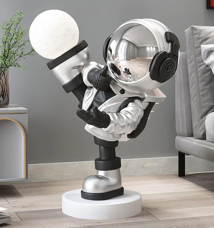 Effort Astronaut Floor Lamp - Auraolight