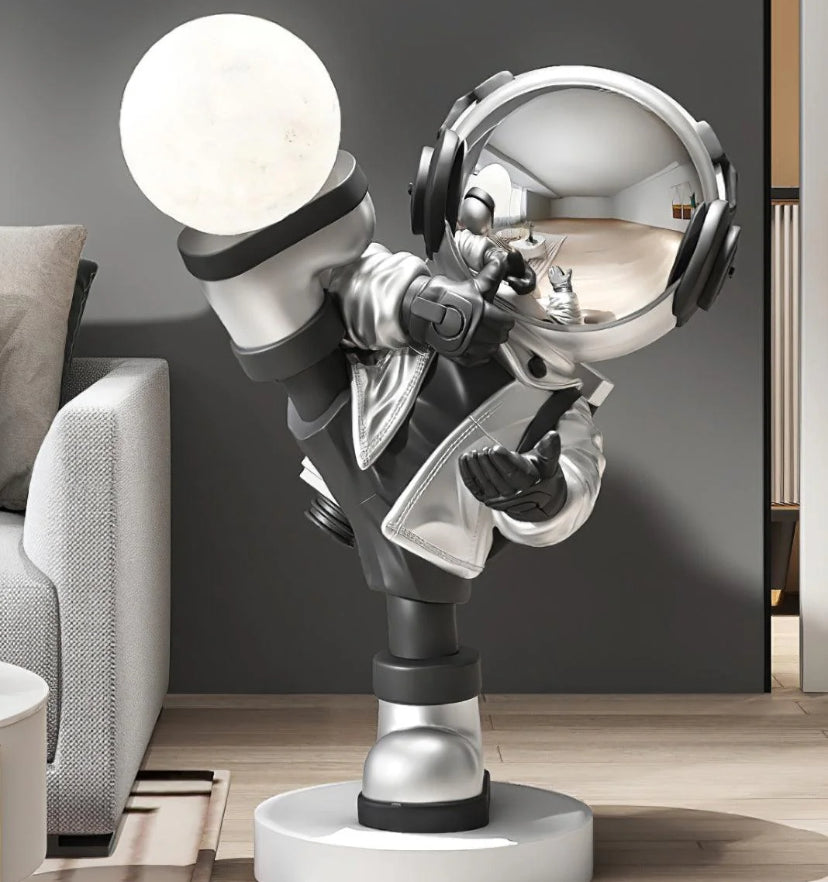 Effort Astronaut Floor Lamp - Auraolight