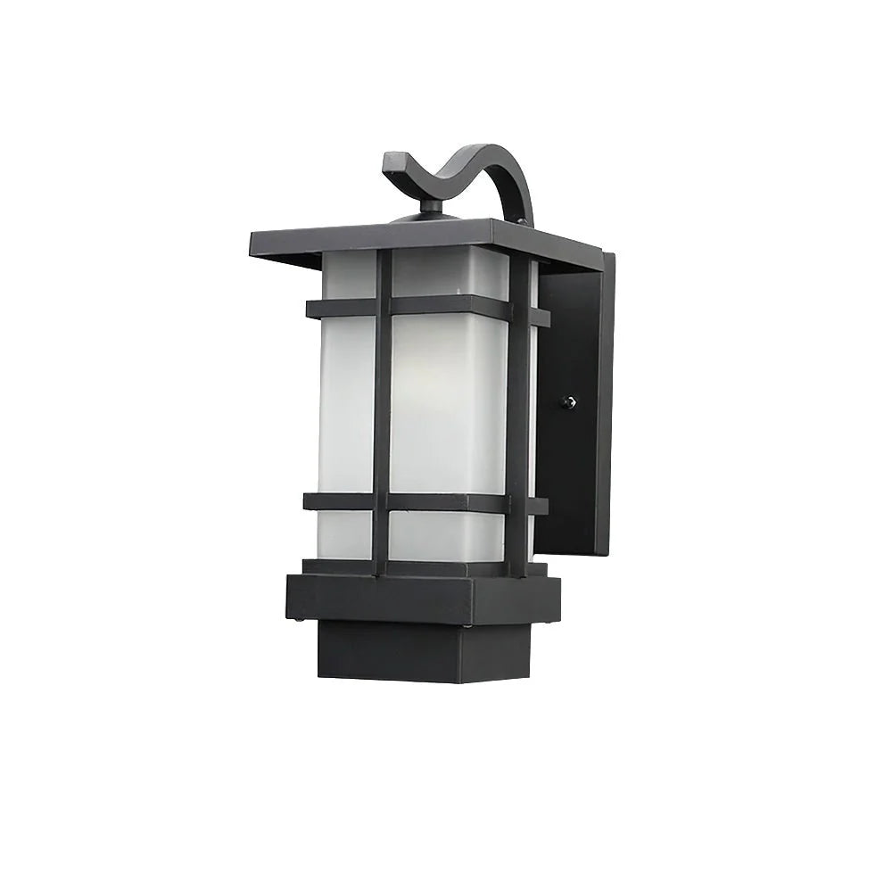 Madison Lantern Outdoor Wall Lamp - Auraolight