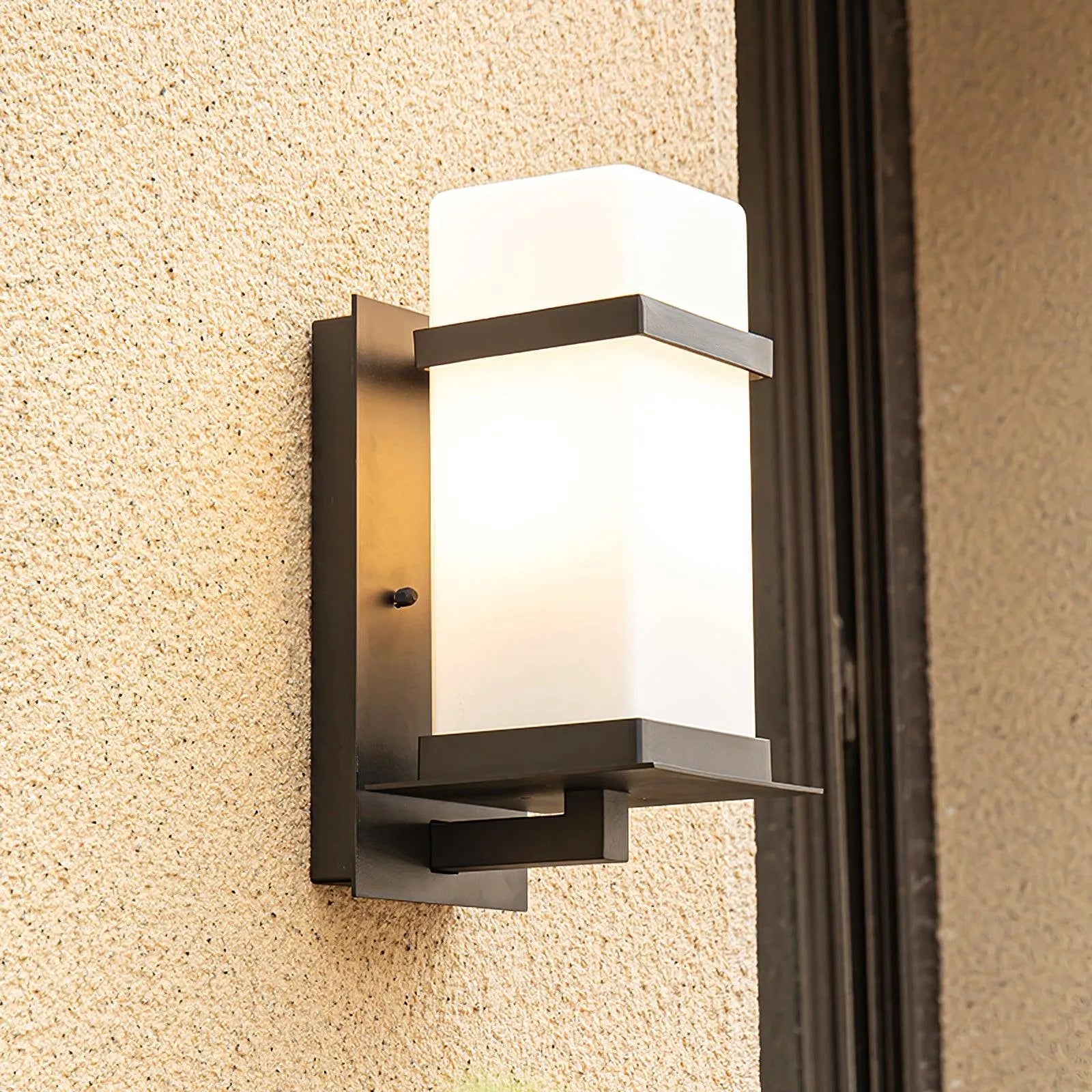 Mcdade Outdoor Wall Light - Auraolight