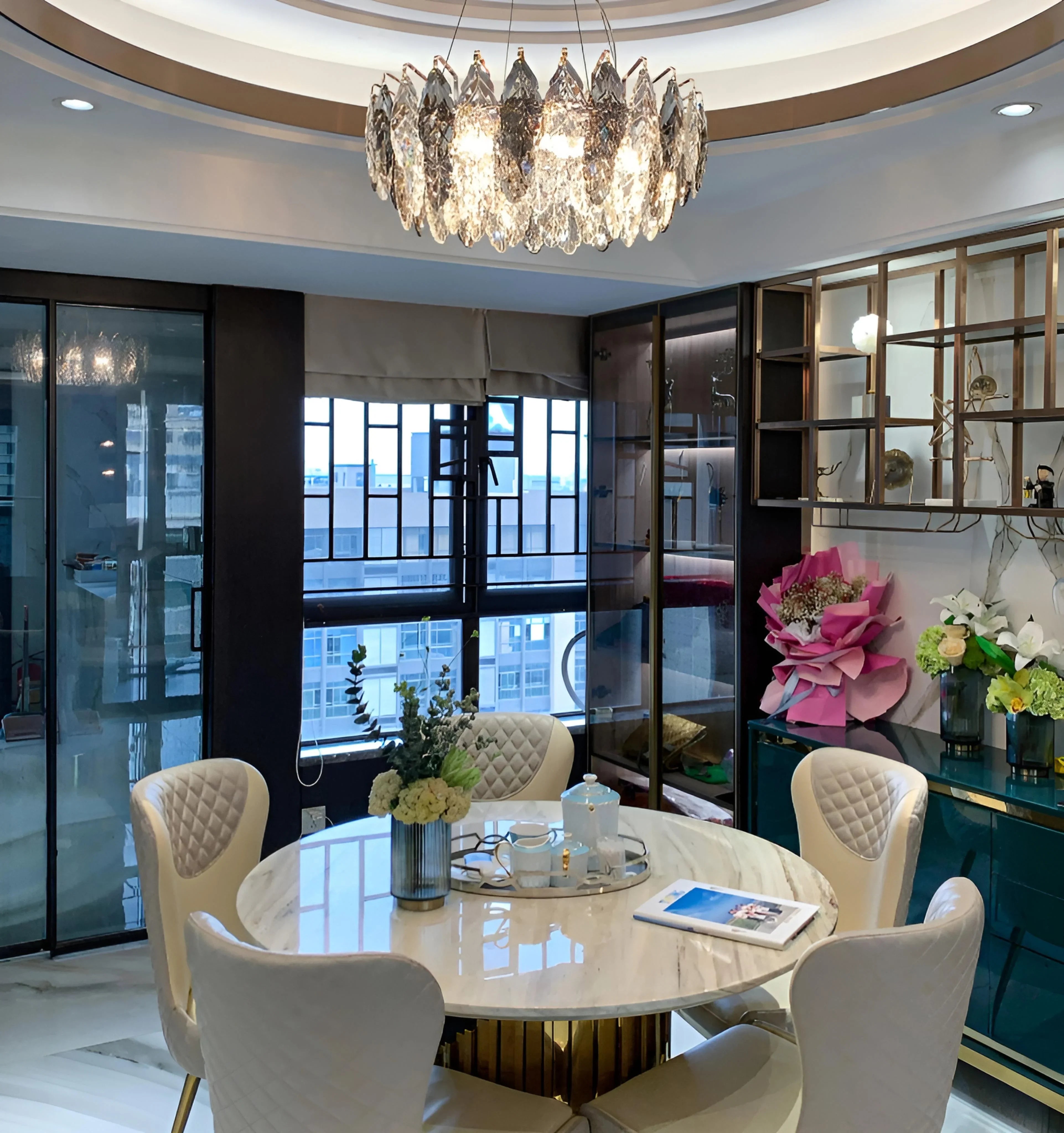 Jonas Leaf Crystal Chandelier - Auraolight