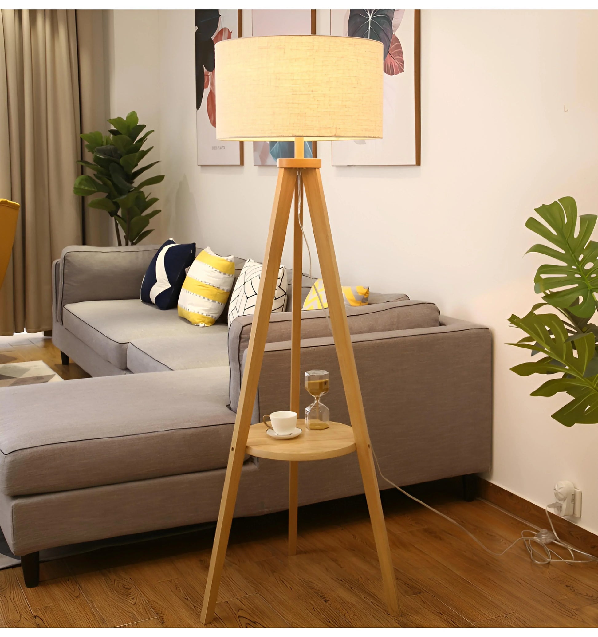 Wooden Tripod Floor Lamp - Auraolight